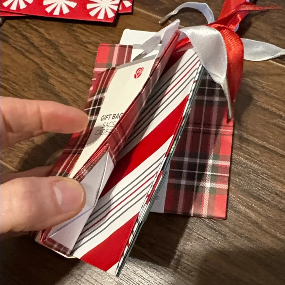 🆕American Greetings Christmas Gift Packaging, Bundle Of 16 Pieces Total